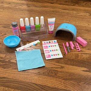 Melissa and Doug Love Your Look Pretend Nail Care Playset